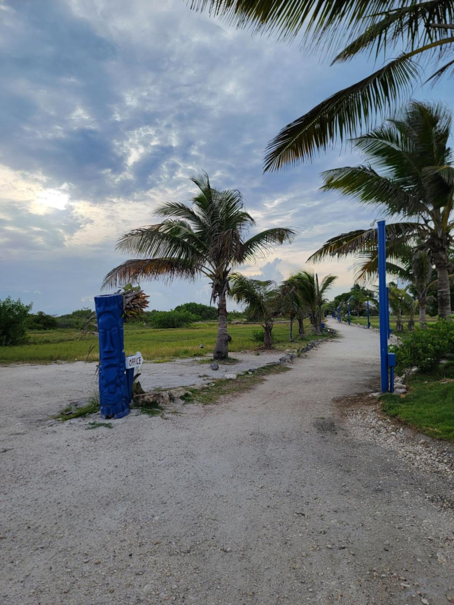 Brahma Blue Resort San Pedro  Extérieur photo