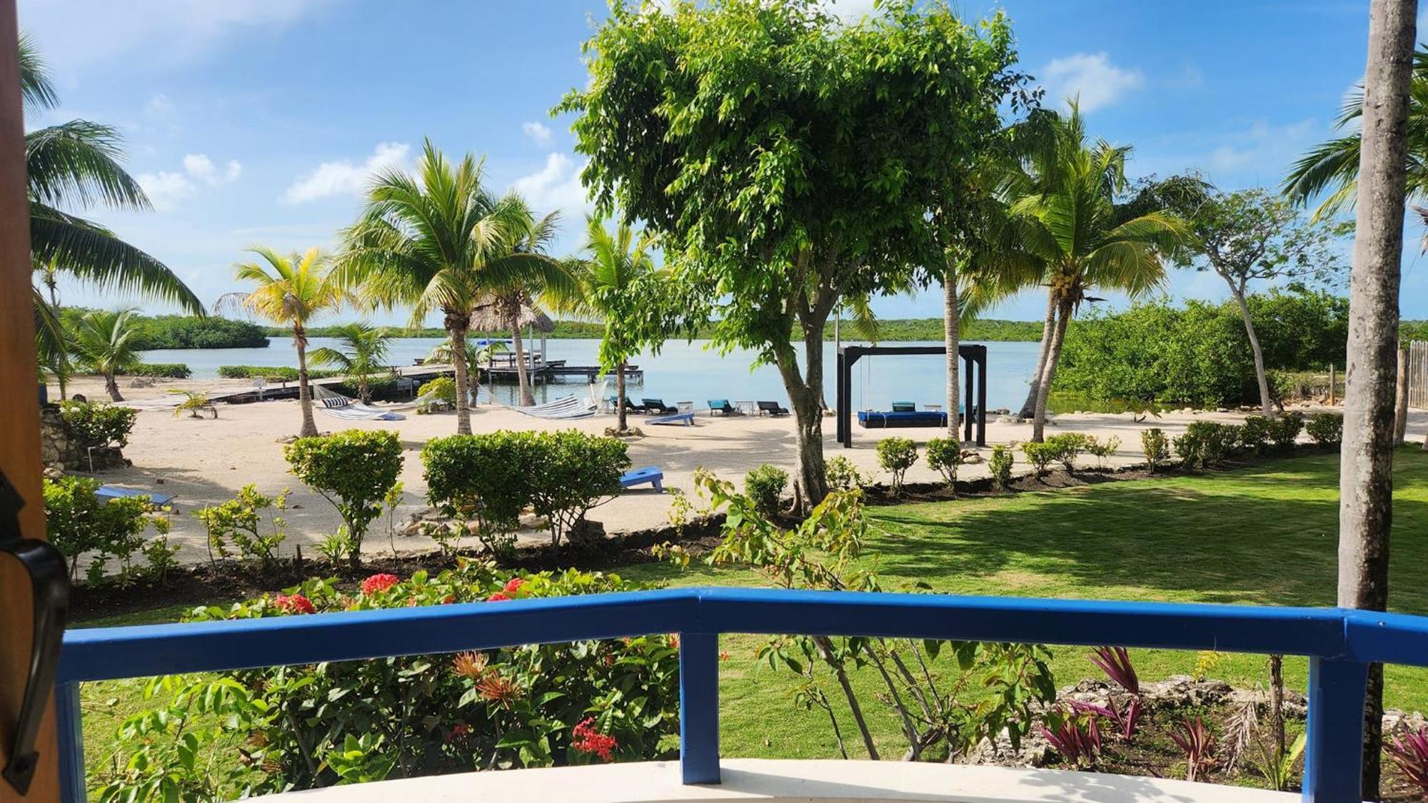 Brahma Blue Resort San Pedro  Extérieur photo